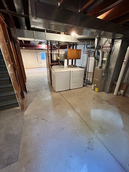 Basement (laundry) - 11584 Community Center Dr