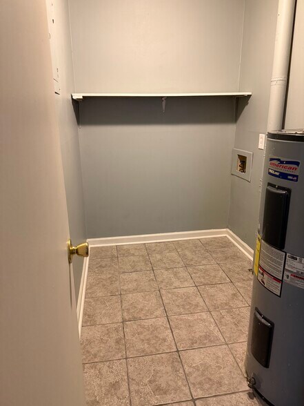 Building Photo - 1601 Steadmantown Ln