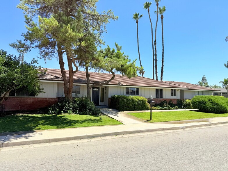 Building Photo - 2401 Rio Vista Dr