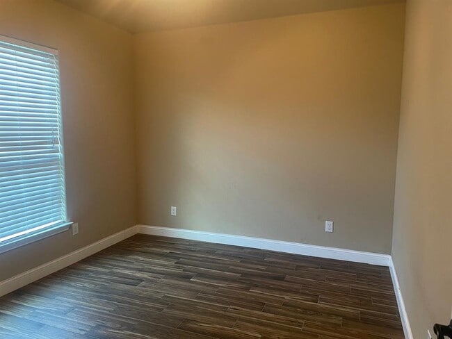 Building Photo - 103 S Kanaio Dr