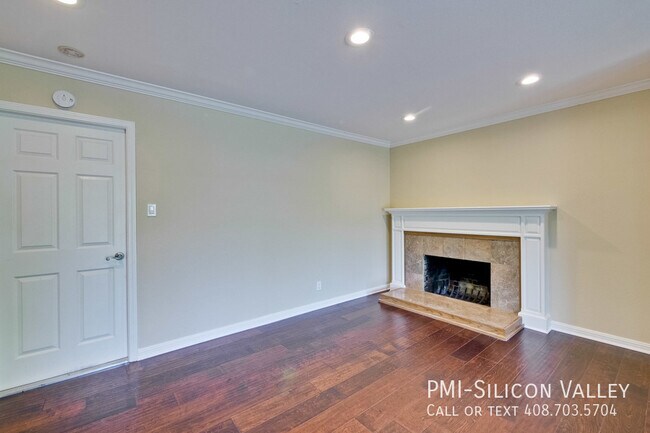 Building Photo - Amazing Cupertino Home!