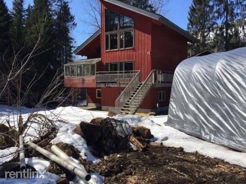 Building Photo - 256 Lake Tahoe Cir