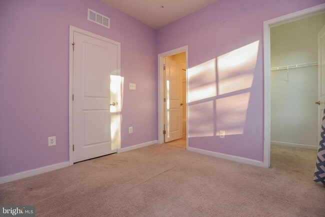 Building Photo - 1437 Strahorn Rd