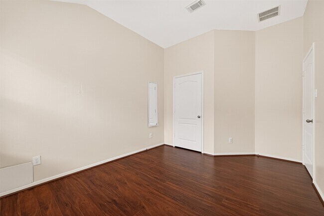 Building Photo - 16107 Hitching Post Ct
