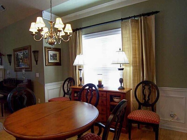 Building Photo - 6128 Prestwood Dr