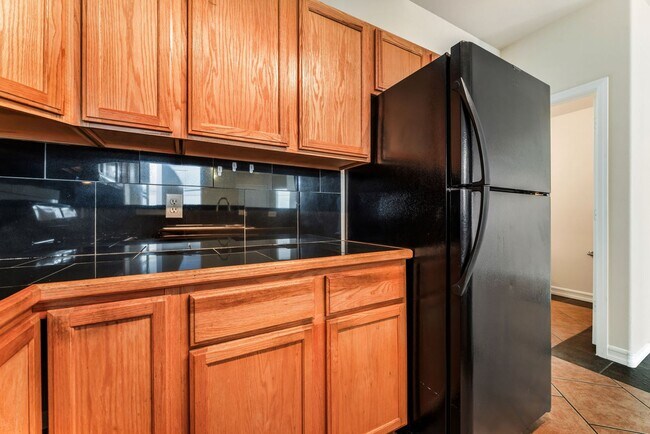 Building Photo - Charming Northwest Las Vegas Home with Open Living and Inviting Outdoor Space!