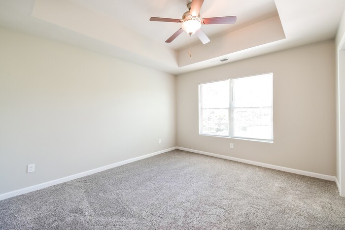 Building Photo - 3253 Pennington Dr