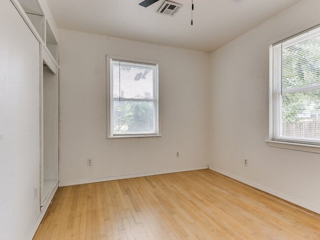 Building Photo - Charming 2 Bedroom Home in Oklahoma City