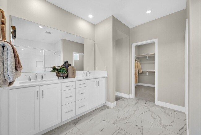 Building Photo - New-built Home in Great Park