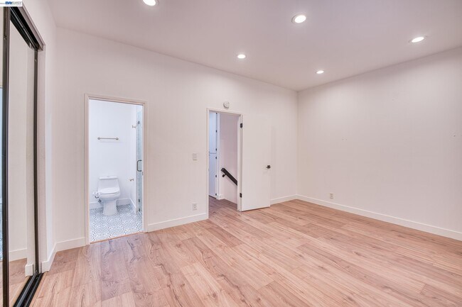 Building Photo - 535 Churchill Downs Ct