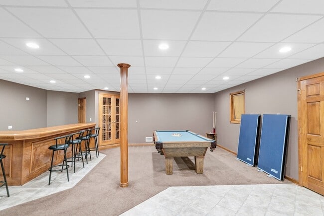 Building Photo - 4N550 School Rd