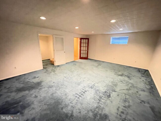 Building Photo - 8410 Buckhannon Dr