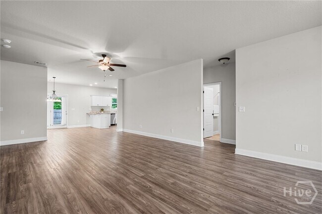 Building Photo - 211 Crosswinds Dr