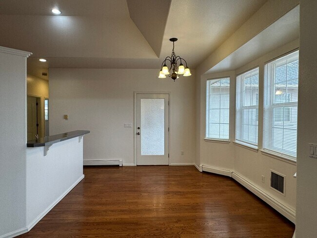 Building Photo - Spacious Single-Level Home in the Redlands w/ Private Yard & Thoughtful Layout!!!