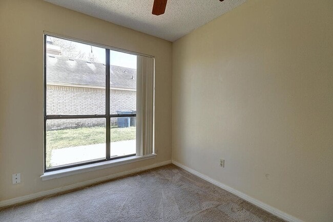 Building Photo - 7126 Windbrook Ln