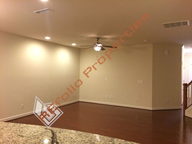 Building Photo - 2454 Pecan Ridge Way