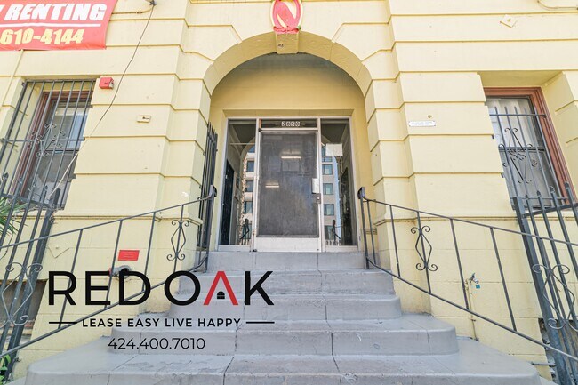 Building Photo - 2850 Leeward Ave