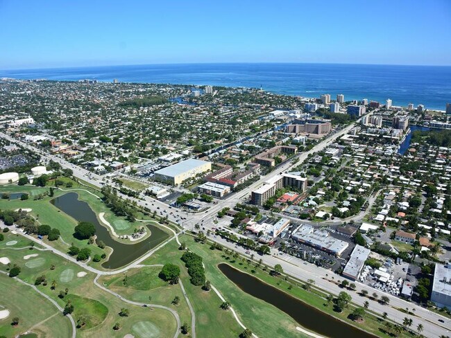 Building Photo - 2708 NE 14th Street Causeway