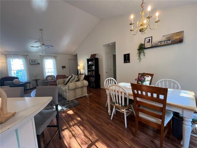 Building Photo - 116 Arbors Ct