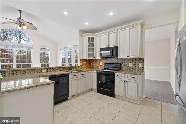 Building Photo - 14578 General Washington Dr