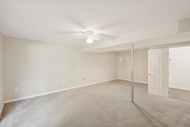 Building Photo - 20 Cherry Laurel Dr