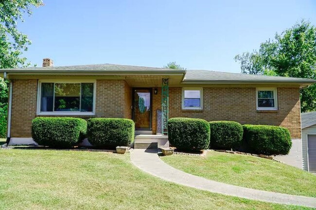 Building Photo - 545 Old Monticello Rd