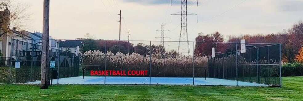 Building Photo - 3 Telegraph Ln