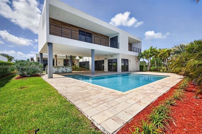 Building Photo - 16709 Botaniko Dr N