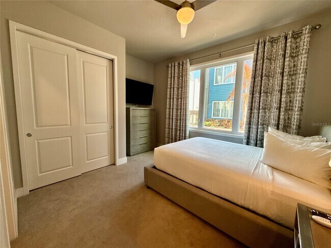 Building Photo - 7740 Sandy Ridge Dr