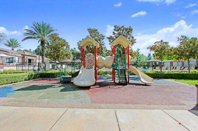 Building Photo - 5428 Novara Ave