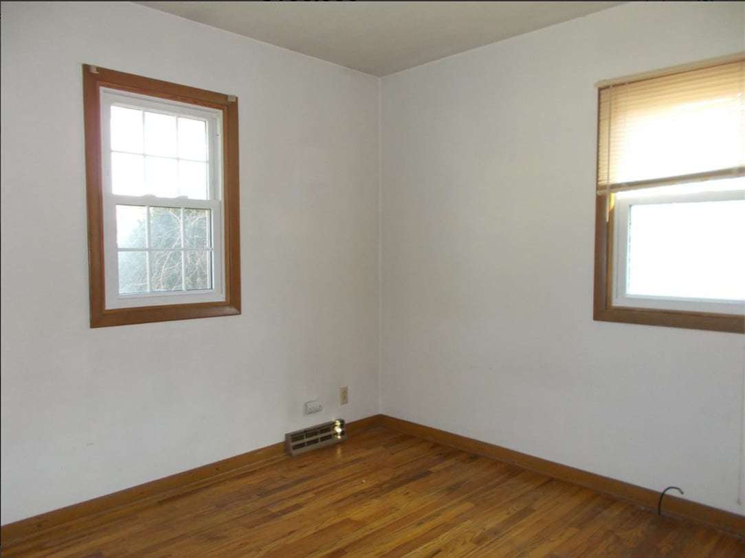 Bedroom - 4020 N Pine St