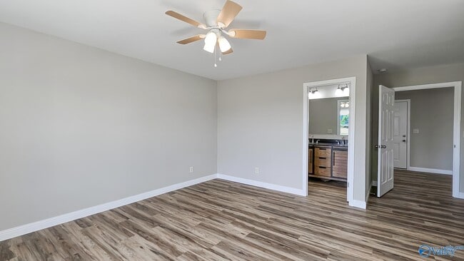 Building Photo - 9257 Stanford Rd