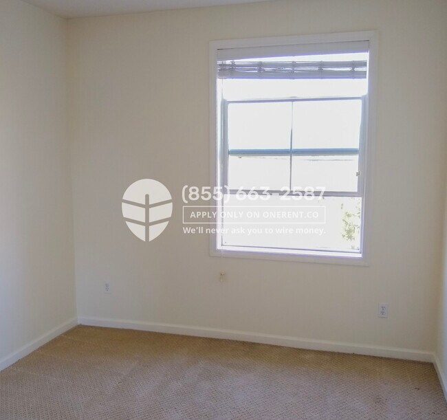 Building Photo - 3240 Maguire Way