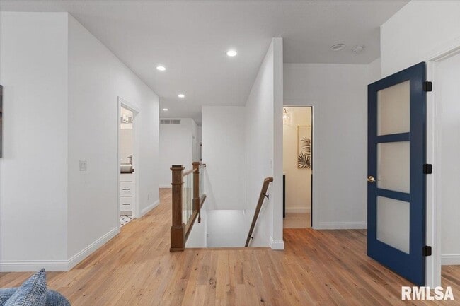 Building Photo - 6817 Timber Ct