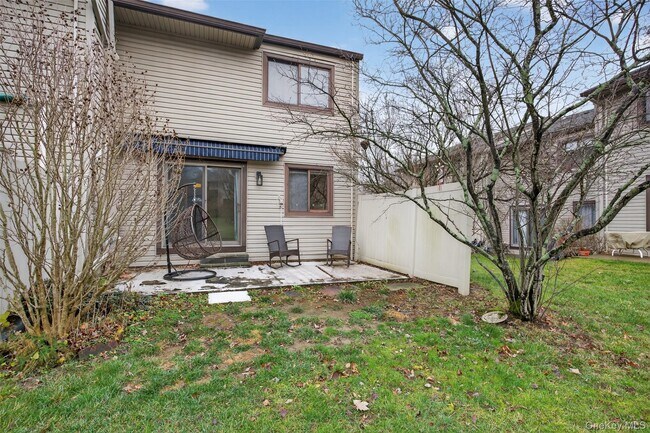 Building Photo - 8 Knightsbridge