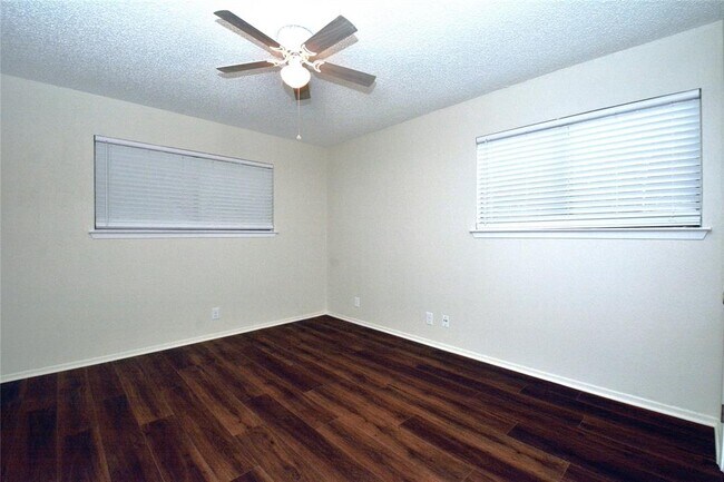 Building Photo - 11314 Walnut Ridge Dr