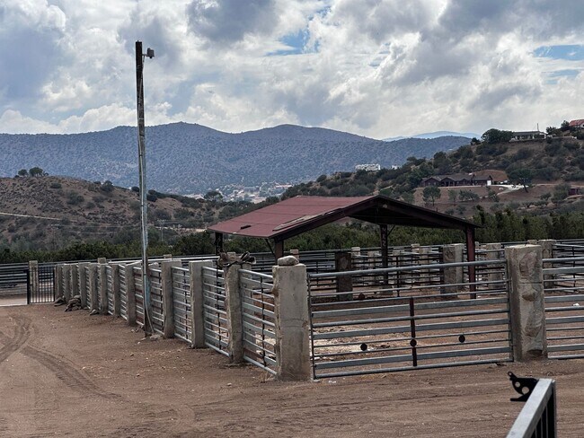 Primary Photo - AVB2