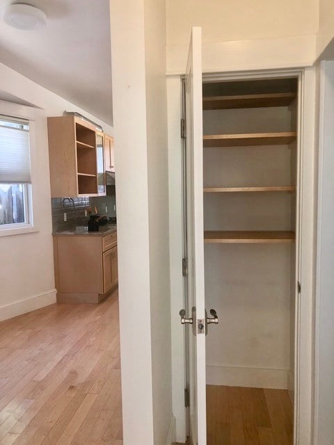 Building Photo - 3918 Webster St