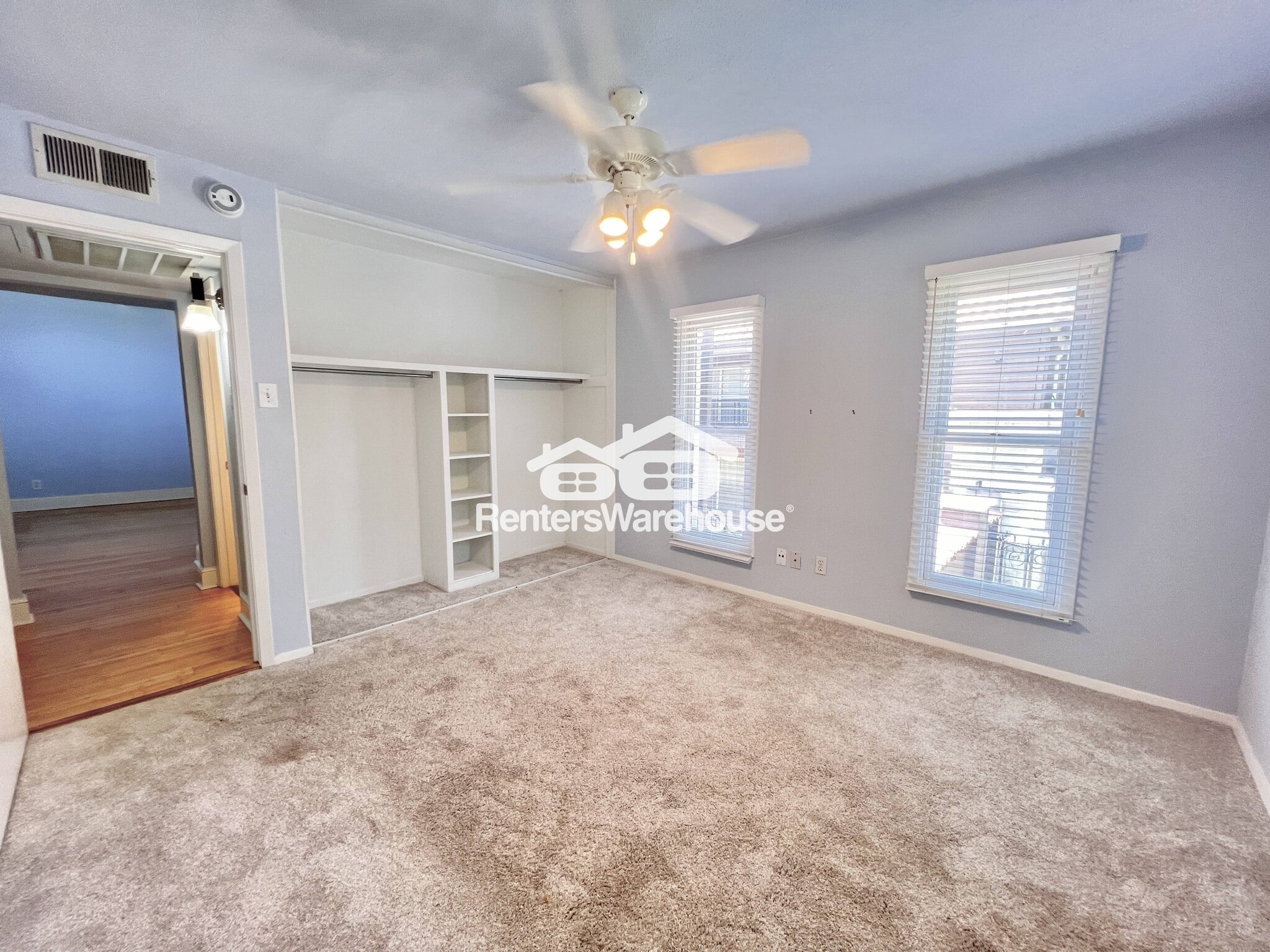 Building Photo - 5928 Sandhurst Ln