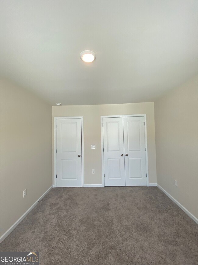 Building Photo - 1182 Westhampton Wy