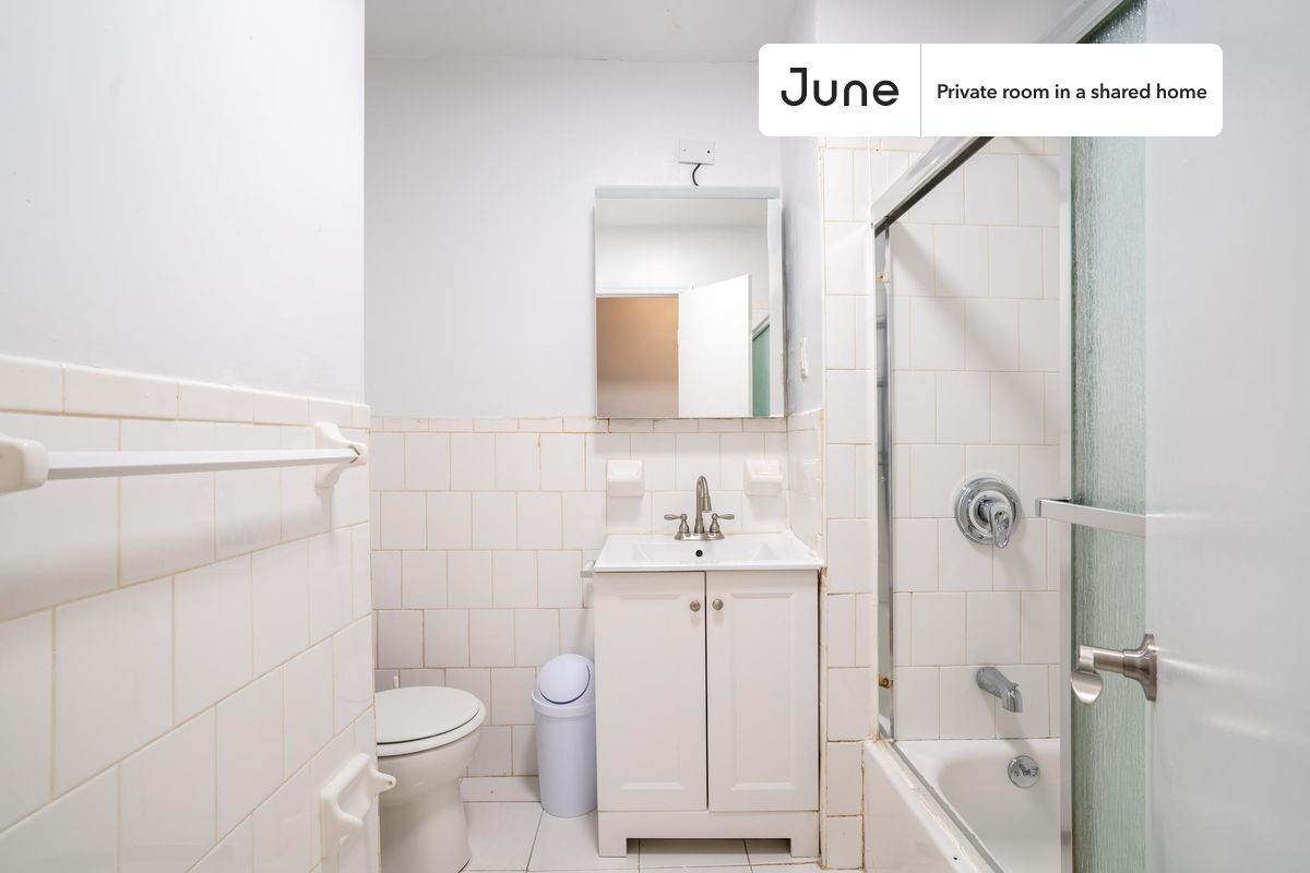 Building Photo - Room in Shared 4 bed/1 bath home in Central Harlem