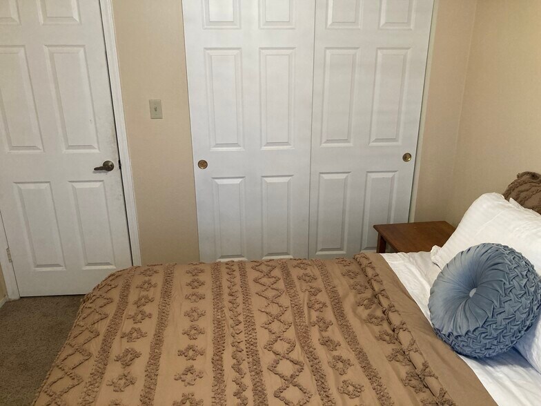 Building Photo - 8649 Orvieto Dr