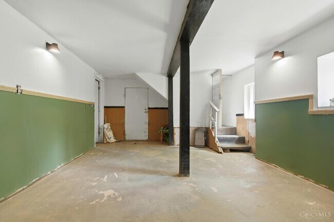Building Photo - 5067 E Miami River Rd
