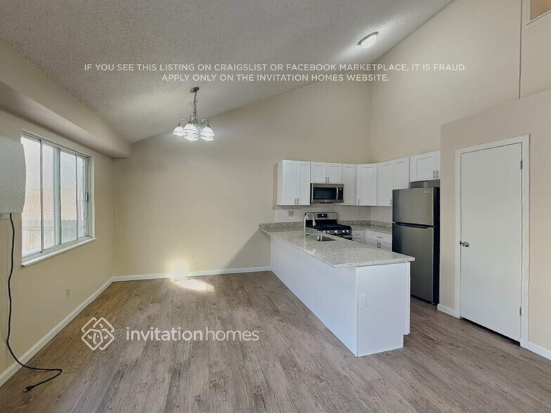 Building Photo - 11417 W 103rd Ave
