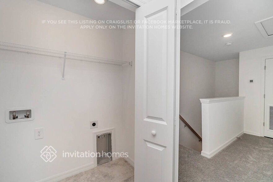 Building Photo - 7153 Greenwood Park Cir