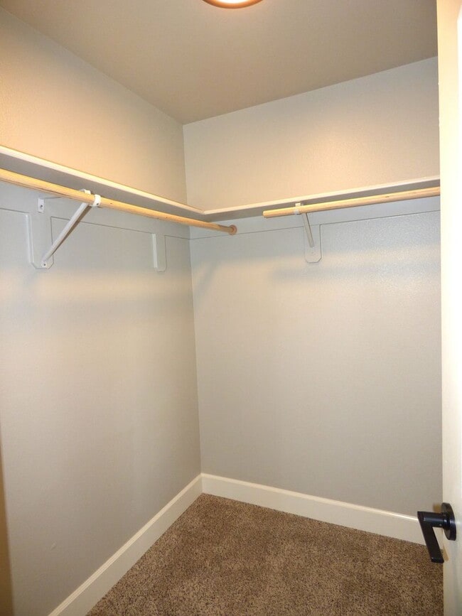 Building Photo - 3576-3578 Fisher Ct NE Salem, OR 97305