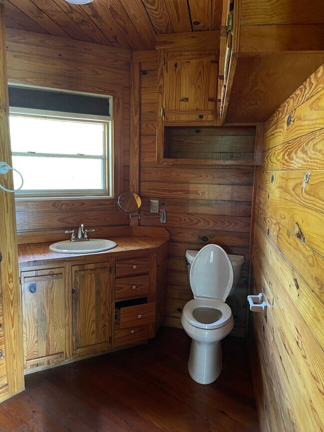 Building Photo - College Station - Lake Front Property - 3 bedroom / 1.5 bath - 2 story Home