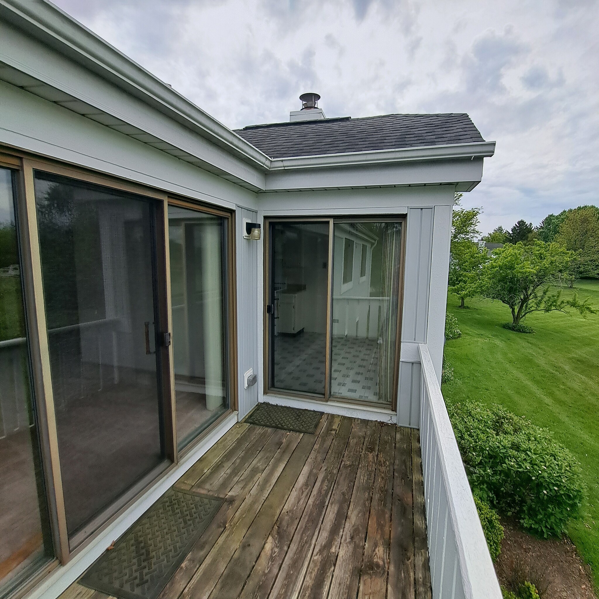 Balcony connecting to eat in area and Living room - 226 Arrowwood Ct