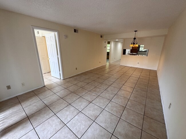Building Photo - 4989 Puritan Cir