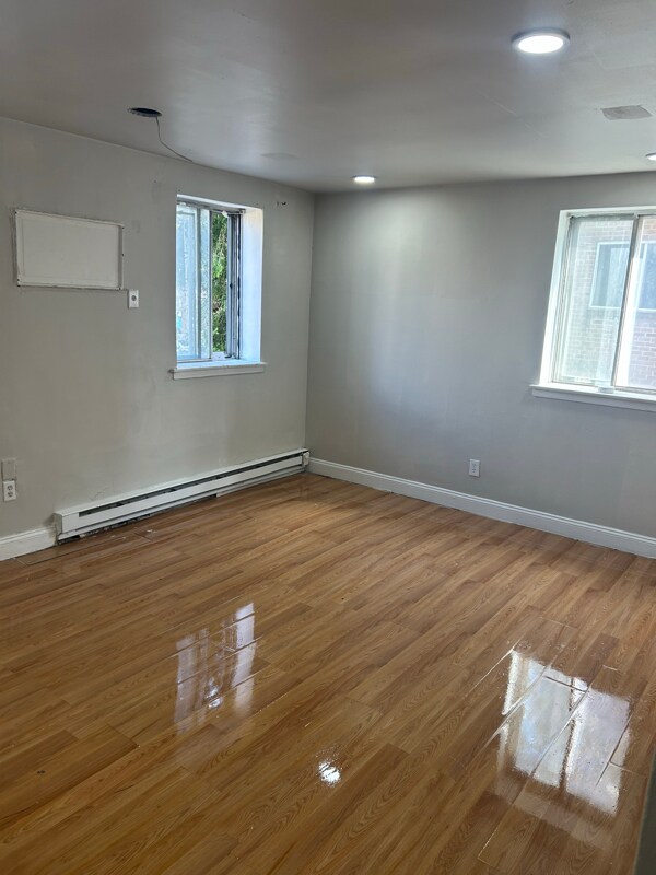 Building Photo - 207 Manatawny St